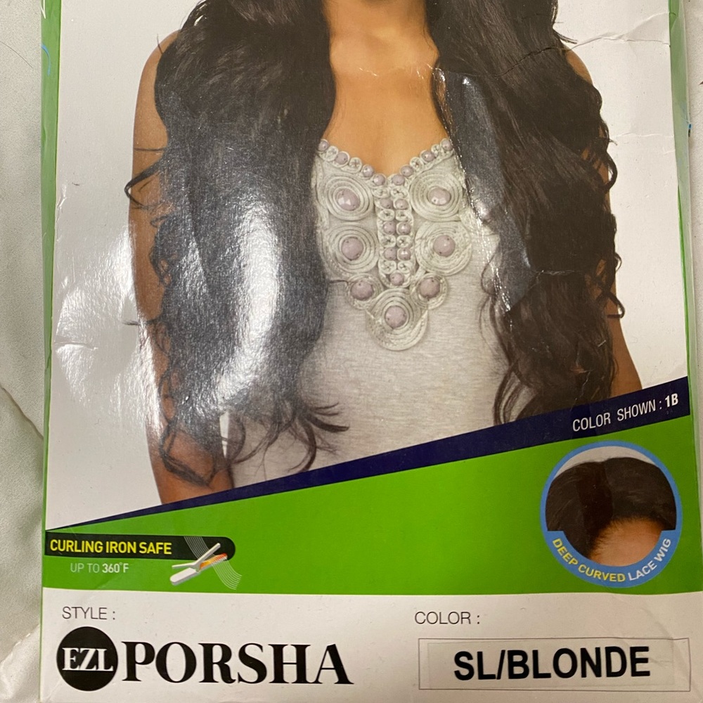 Front Lace Wig - Picture 3 of 15